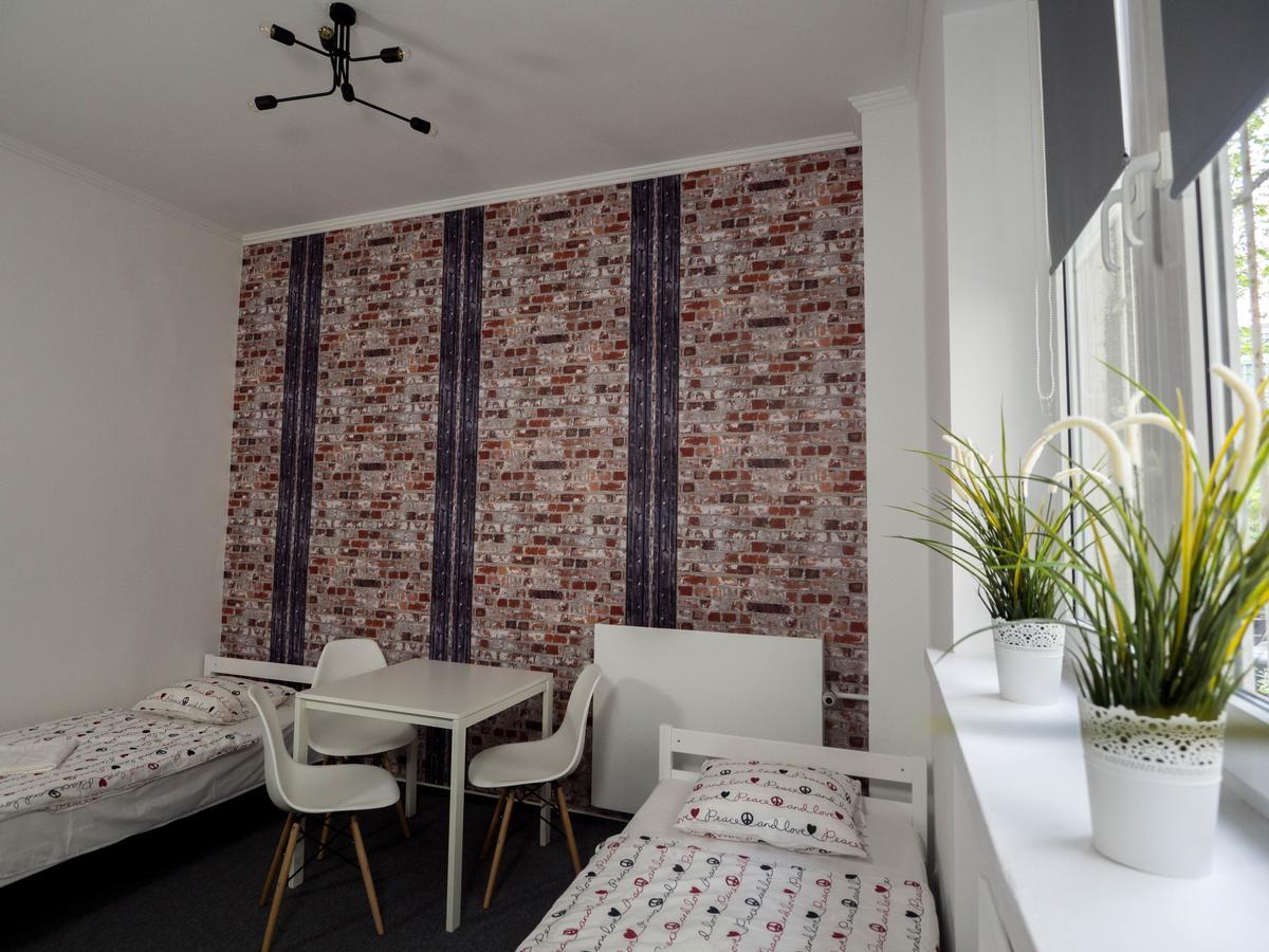 Sawa Hostel Varsó Kültér fotó