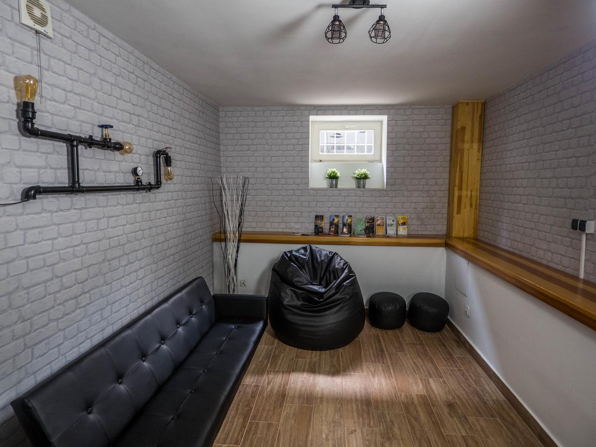 Sawa Hostel Varsó Kültér fotó