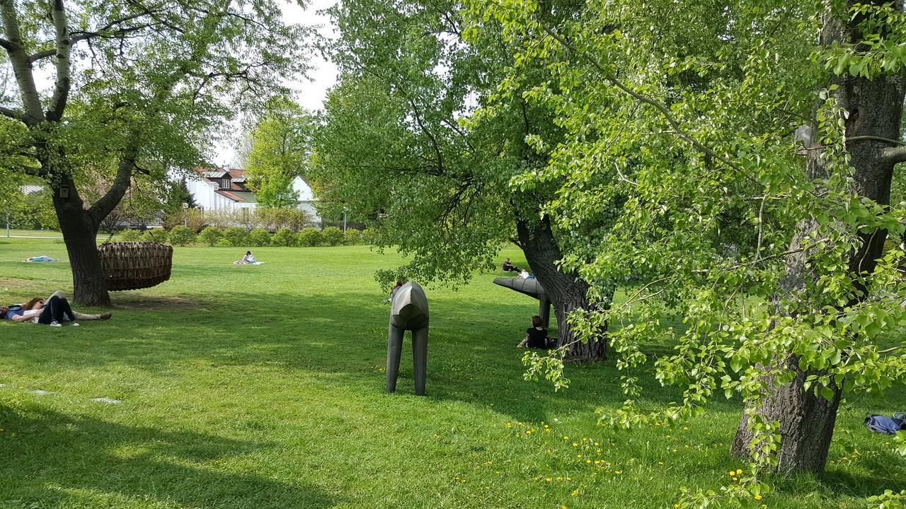 Sawa Hostel Varsó Kültér fotó